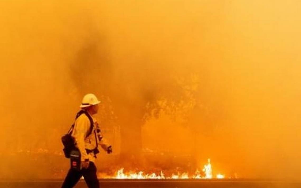 California solicita ayuda internacional, ante incendios.