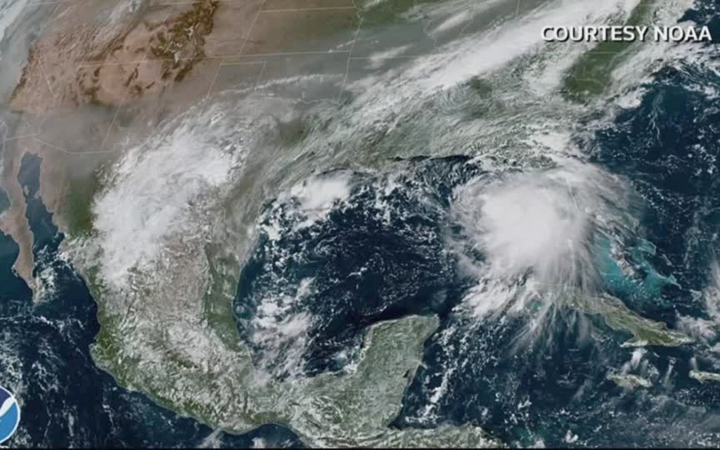 Huracán Sally se intensifica a categoría 2 y comienza a sentirse en las costas de La Florida.