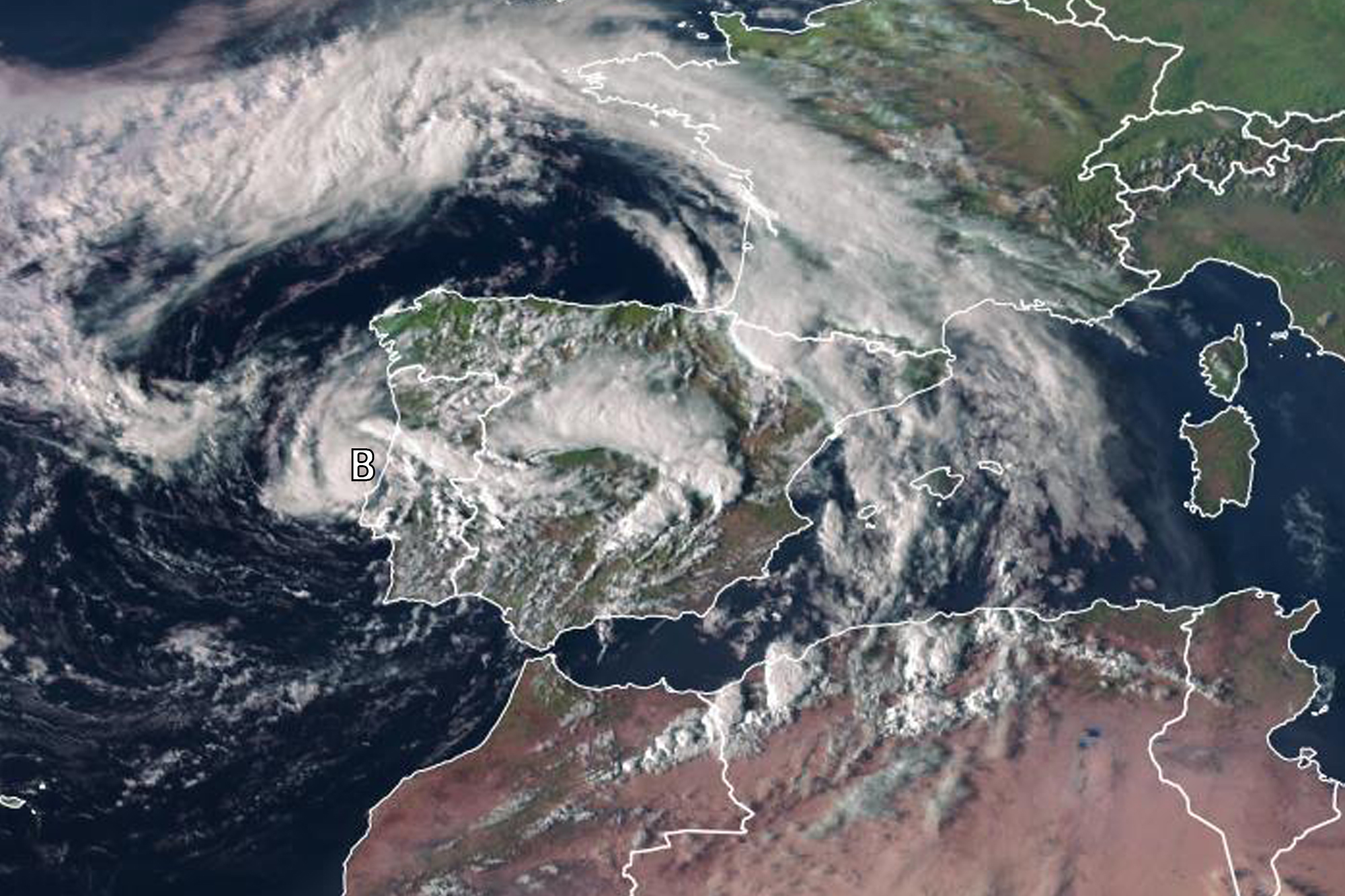 Se forma la tormenta tropical Alpha frente a costas de Portugal.