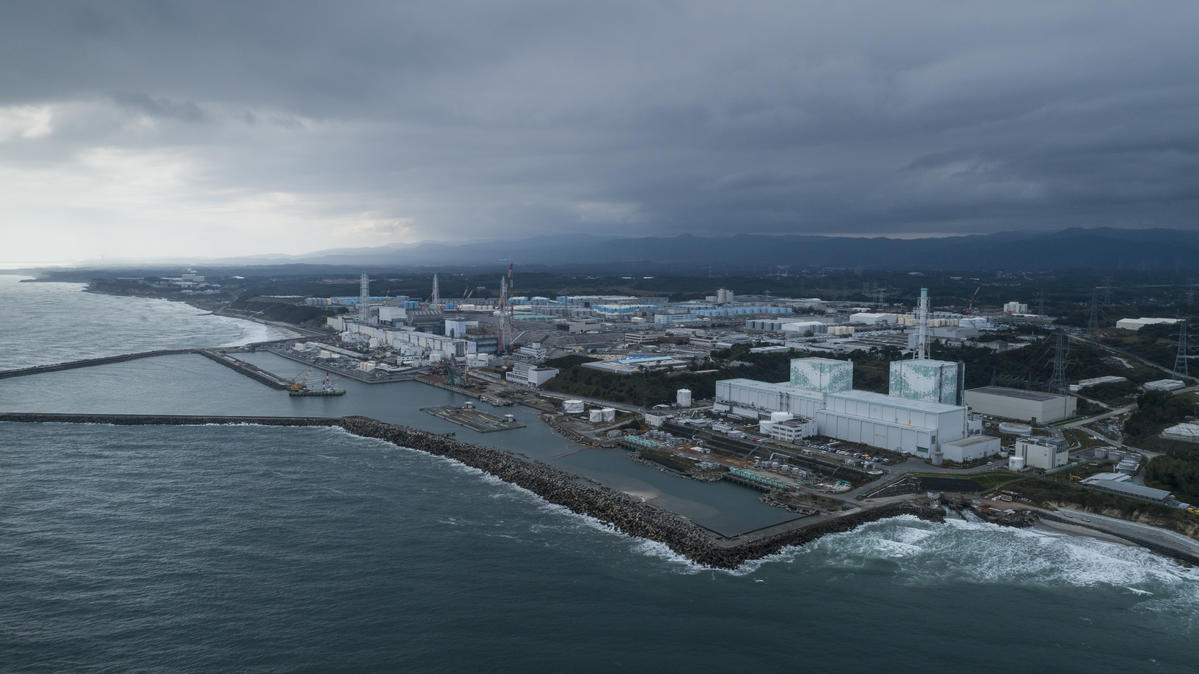 Agua contaminada de la Central Nuclear de Fukushima irá a dar al Océano Pacífico: Ministro de Japón.