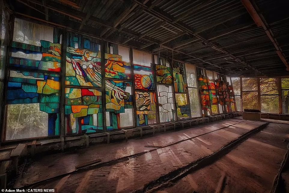 La ciudad fantasma del desastre de Chernobyl: misteriosas fotos muestran cómo la ciudad de Pripiat se ve hoy tras el desastre de 1986.