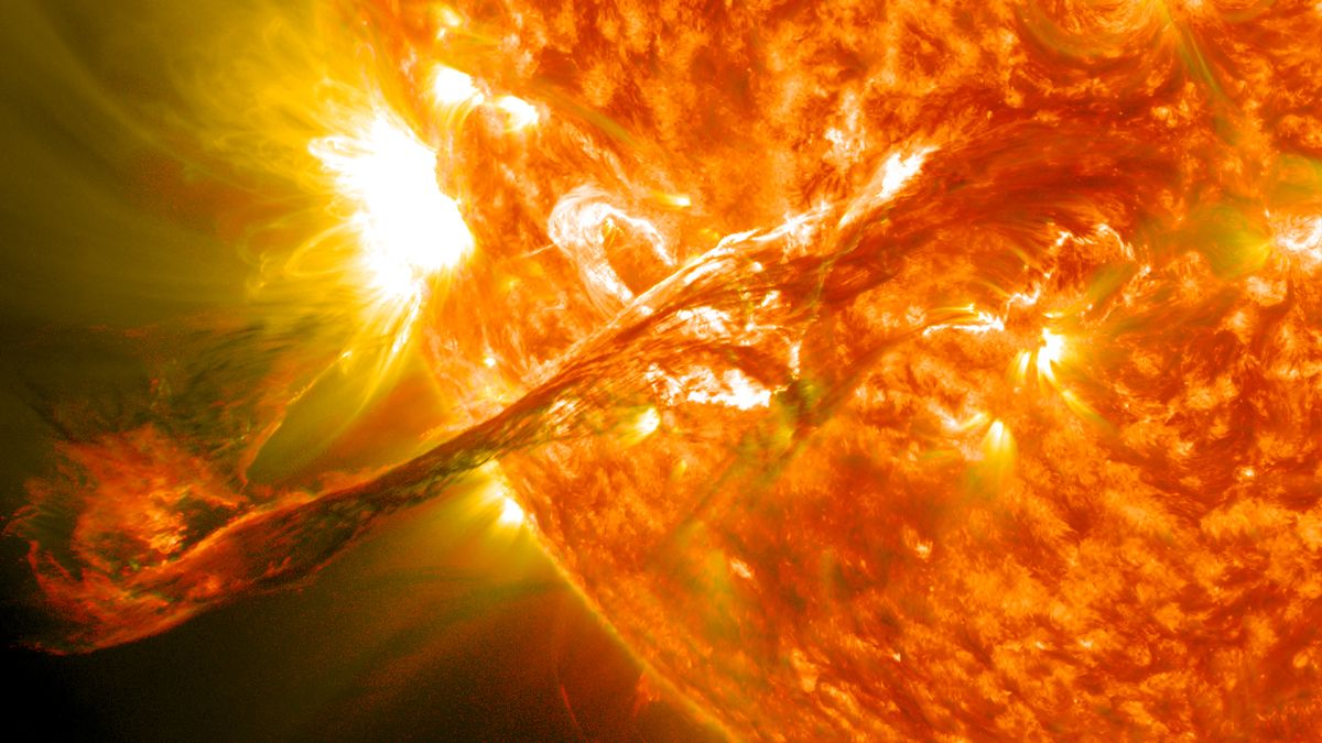 El Sol impactará la Tierra este fin de semana con dos nuevas erupciones.