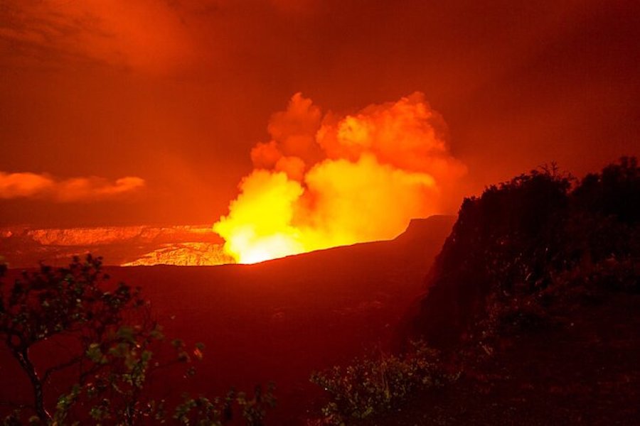 Mauna Loa: se despierta el volcán activo más grande del mundo.